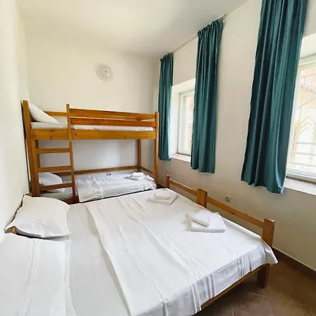 Hostel Oaki